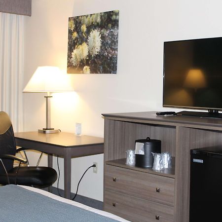 Best Western Plus Yadkin Valley Inn & Suites Jonesville Dış mekan fotoğraf