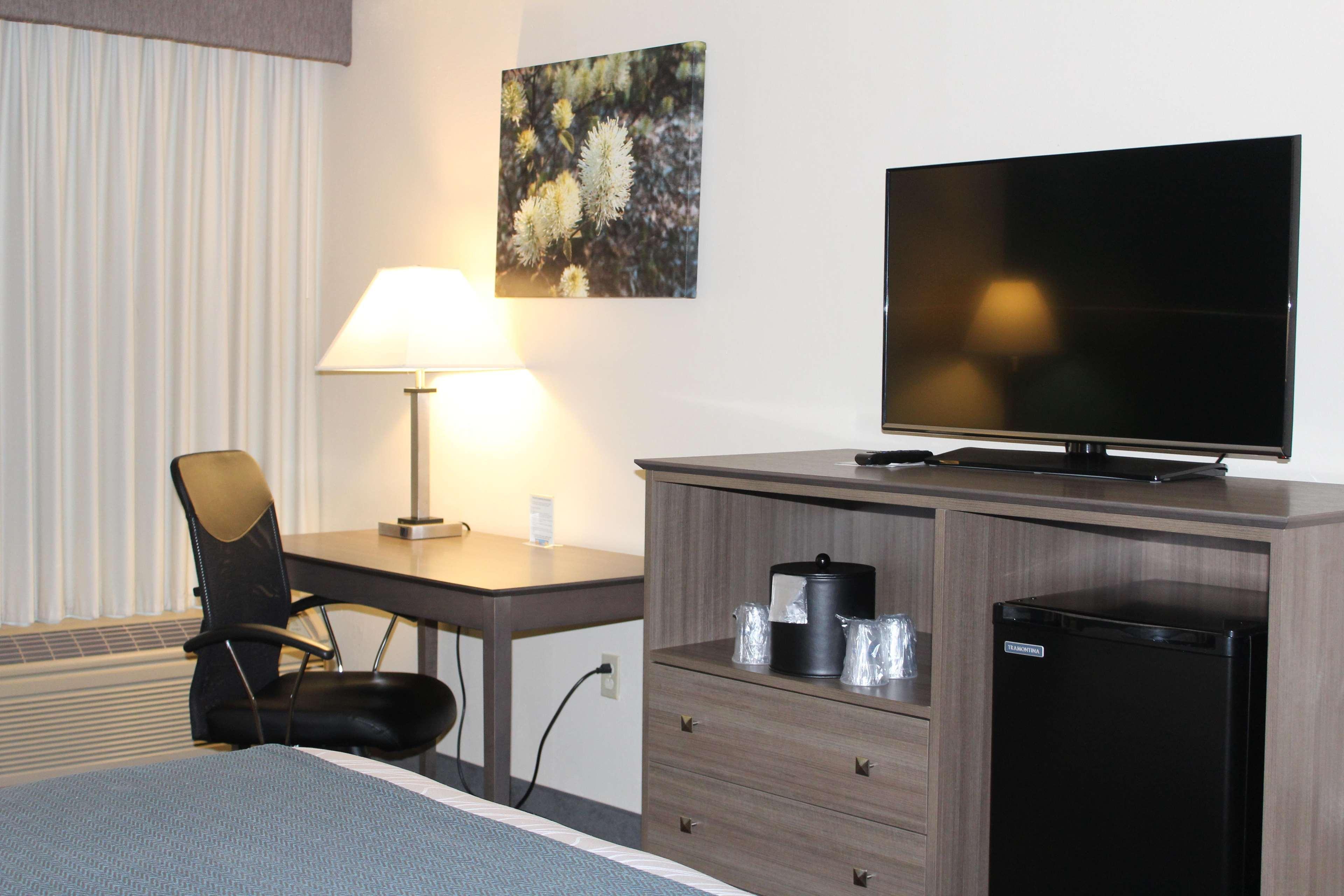 Best Western Plus Yadkin Valley Inn & Suites Jonesville Dış mekan fotoğraf