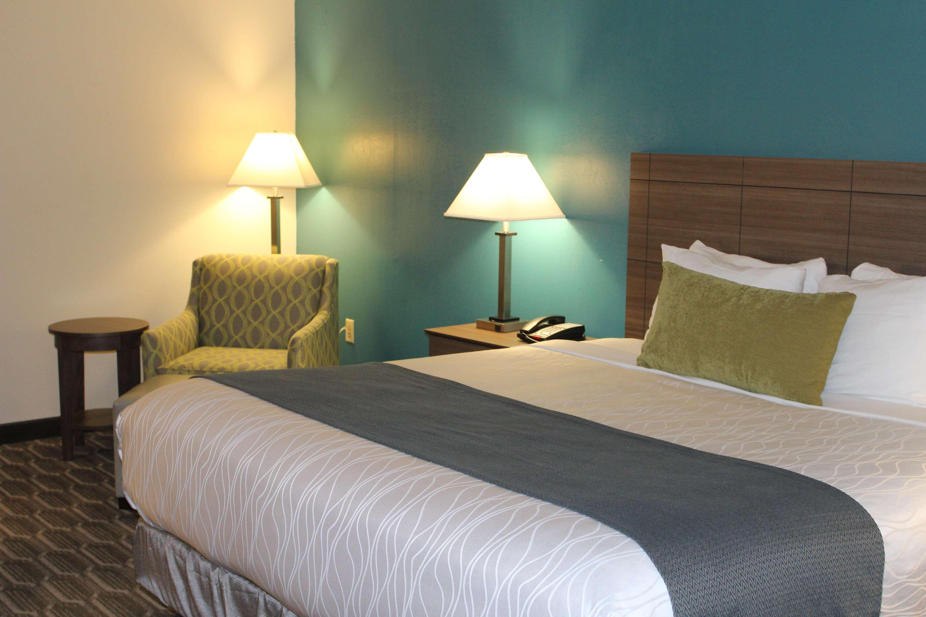 Best Western Plus Yadkin Valley Inn & Suites Jonesville Dış mekan fotoğraf