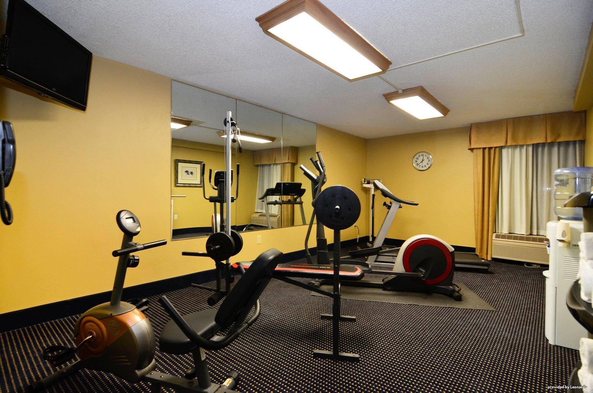 Best Western Plus Yadkin Valley Inn & Suites Jonesville Konforlar fotoğraf