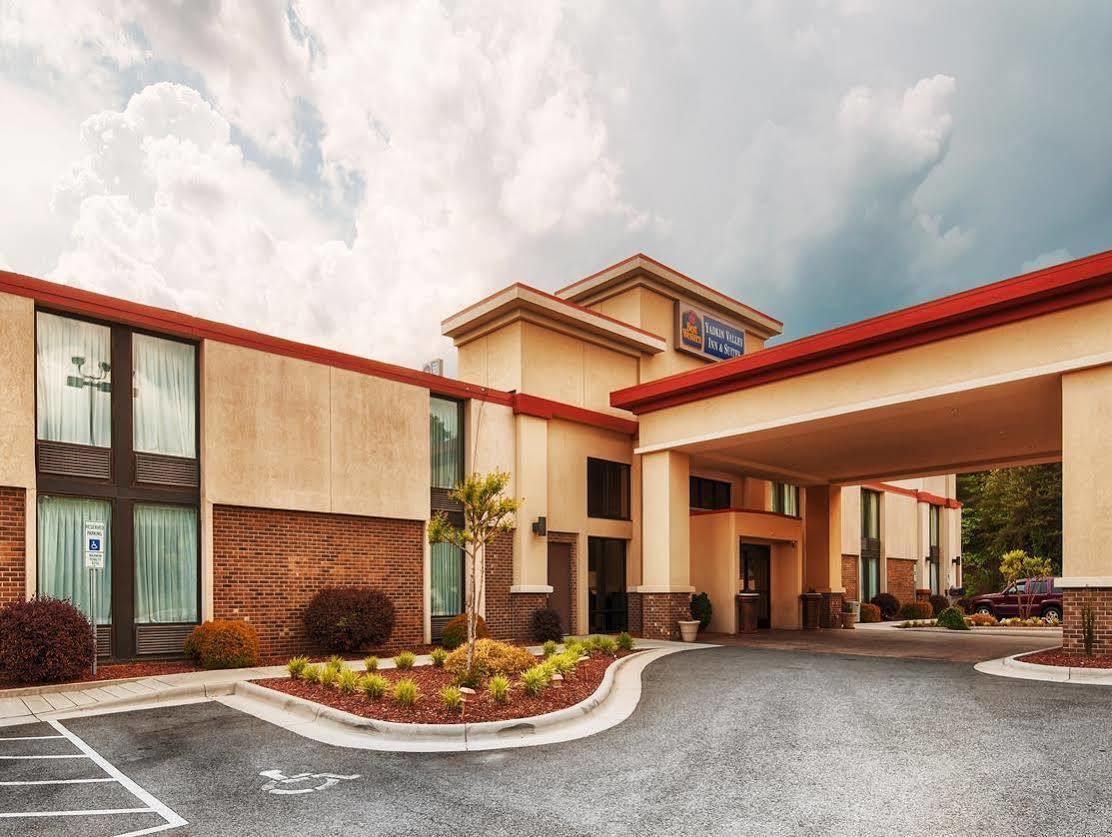 Best Western Plus Yadkin Valley Inn & Suites Jonesville Dış mekan fotoğraf