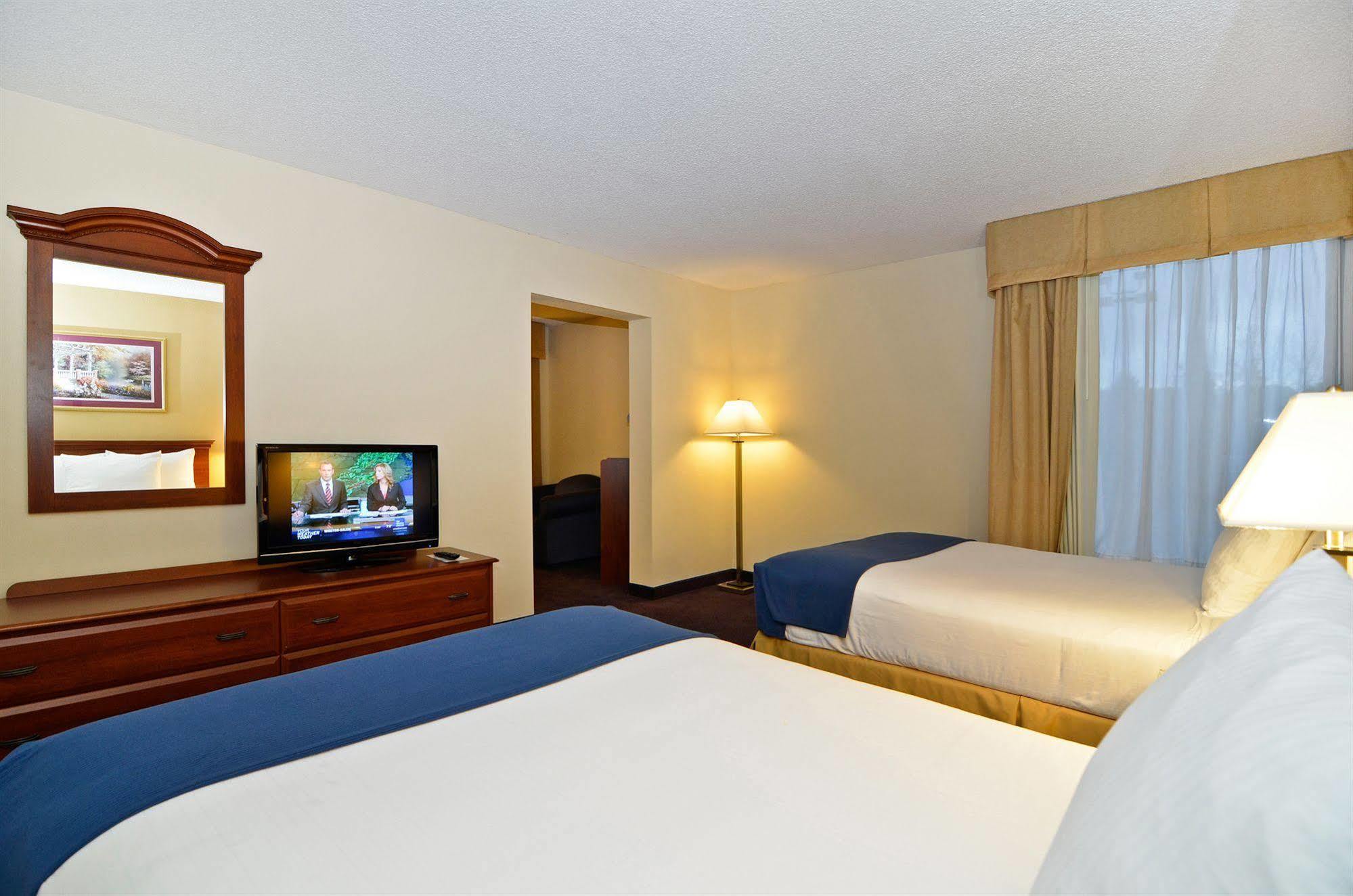Best Western Plus Yadkin Valley Inn & Suites Jonesville Dış mekan fotoğraf