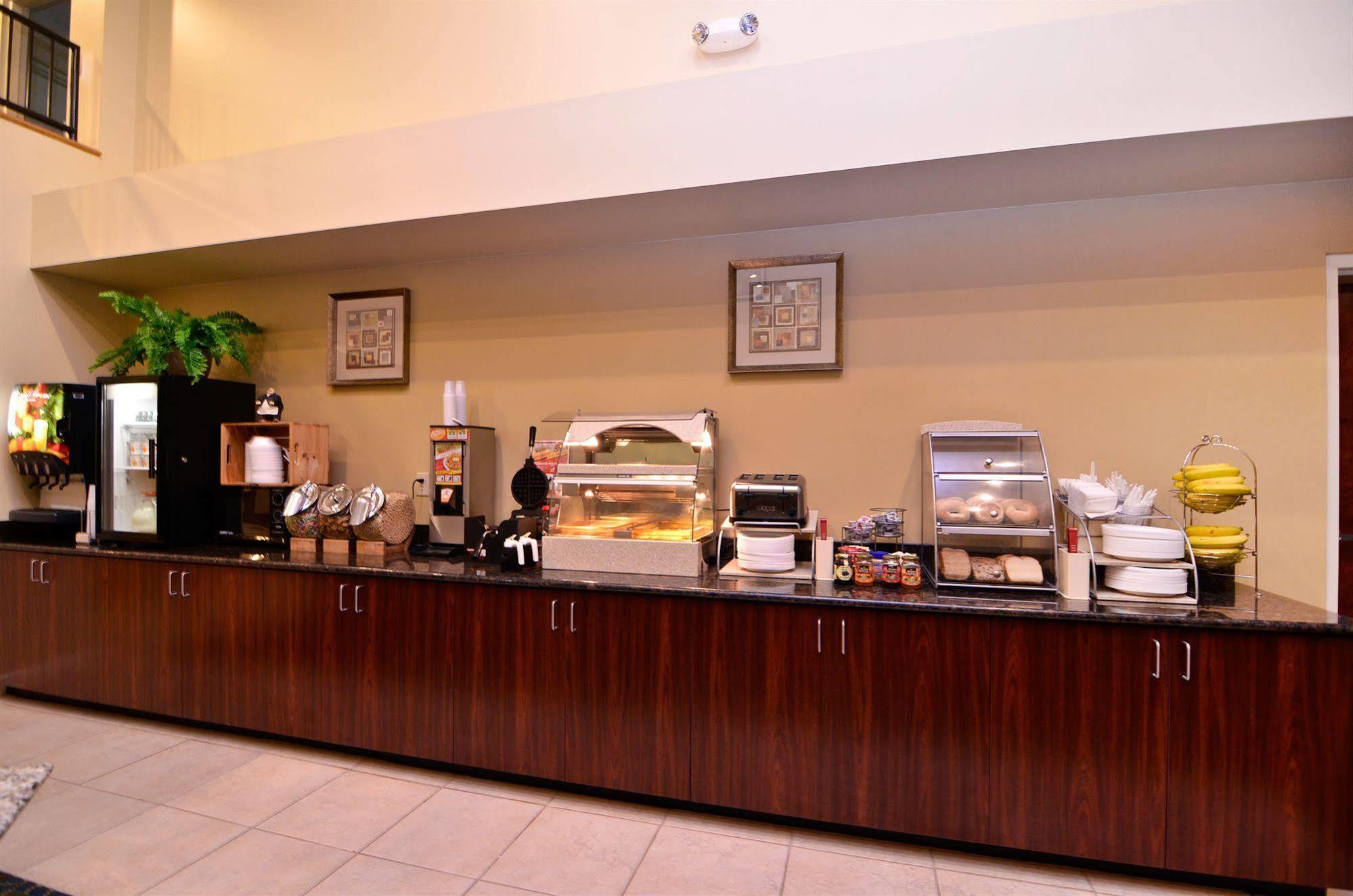 Best Western Plus Yadkin Valley Inn & Suites Jonesville Dış mekan fotoğraf